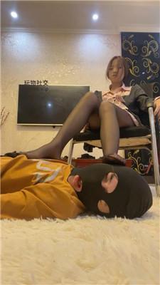 【咏慈】高跟黑丝踩/虐乳/臭脚丫捂脸 bf49086  第7张