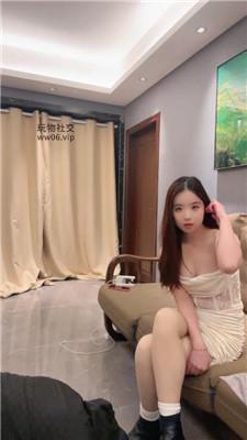 【猴歌】短靴白袜踩/胯下辱/坐脸窒息 bf48674  第4张